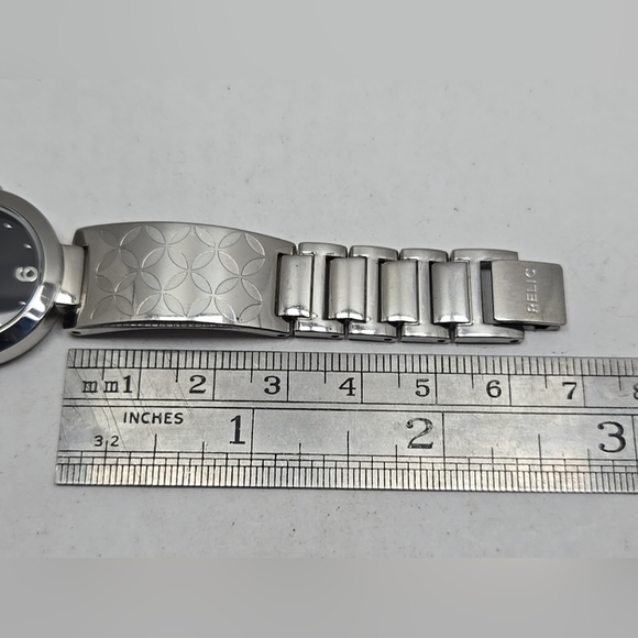 Womens Relic Watch ZR34096 Black Dial Silver Tone Geometric Band New Battery - Picture 7 of 9